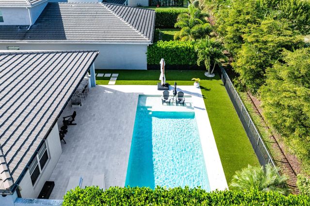 7873 Wildflower Shores Drive, Delray Beach, FL 33446