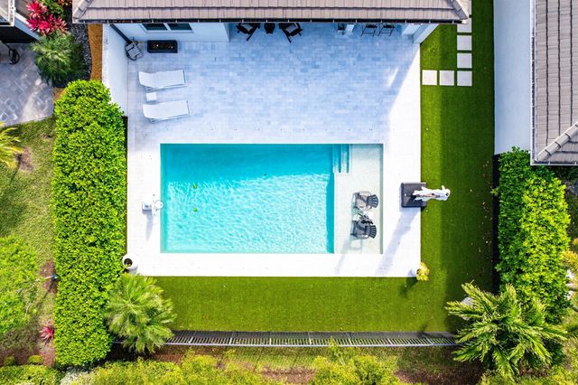 7873 Wildflower Shores Drive, Delray Beach, FL 33446