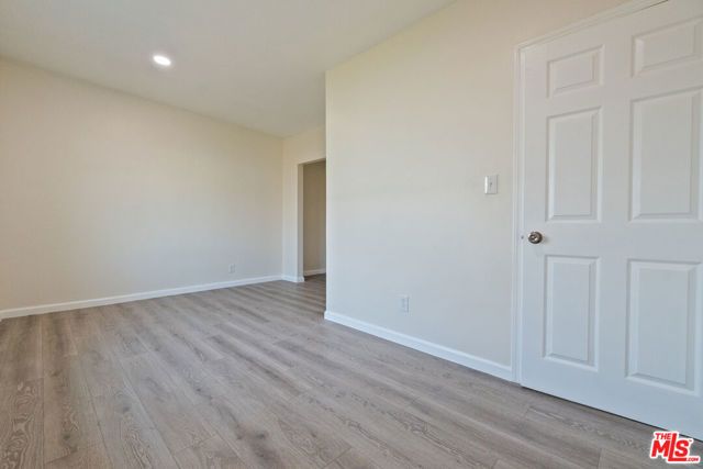 1341 W 94th Street, Los Angeles, CA 90044
