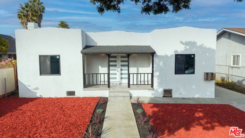 1341 W 94th Street, Los Angeles, CA 90044