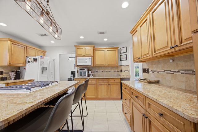 2807 Lee Trevino Court, Shalimar, FL 32579