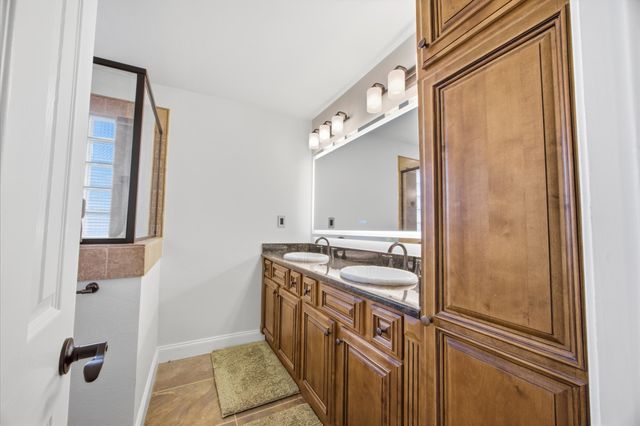 2807 Lee Trevino Court, Shalimar, FL 32579