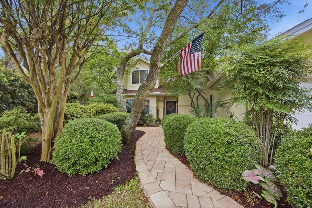 2807 Lee Trevino Court, Shalimar, FL 32579