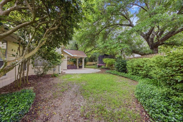 2807 Lee Trevino Court, Shalimar, FL 32579