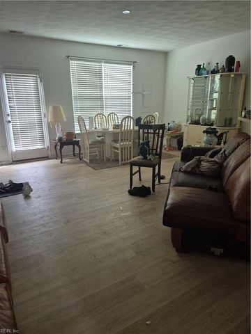 22 Frazier CT, Hampton, VA 23666