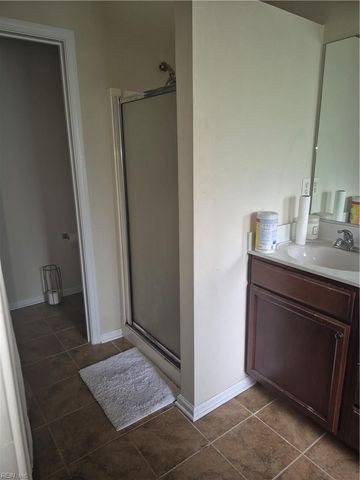 22 Frazier CT, Hampton, VA 23666