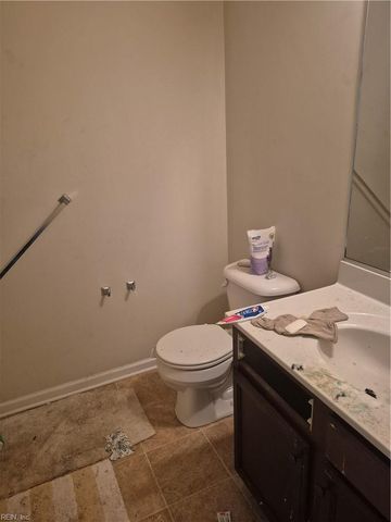 22 Frazier CT, Hampton, VA 23666