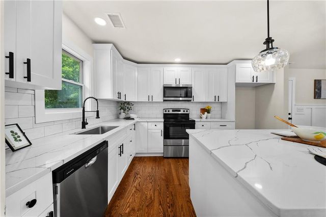 177 Weaver Circle, Canton, GA 30115