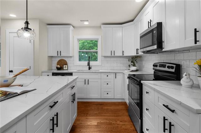 177 Weaver Circle, Canton, GA 30115