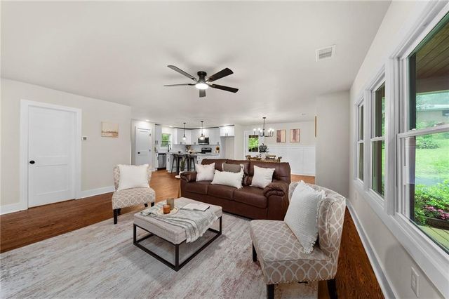 177 Weaver Circle, Canton, GA 30115