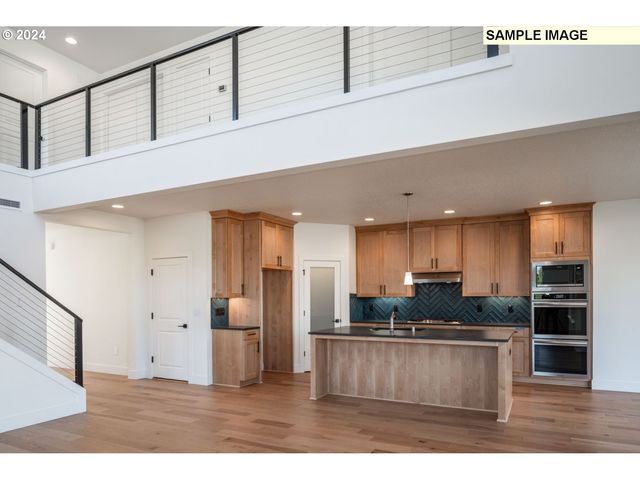 2150 S River Rd, Kelso, WA 98626