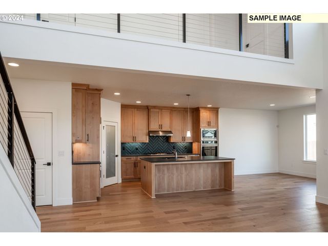 2150 S River Rd, Kelso, WA 98626