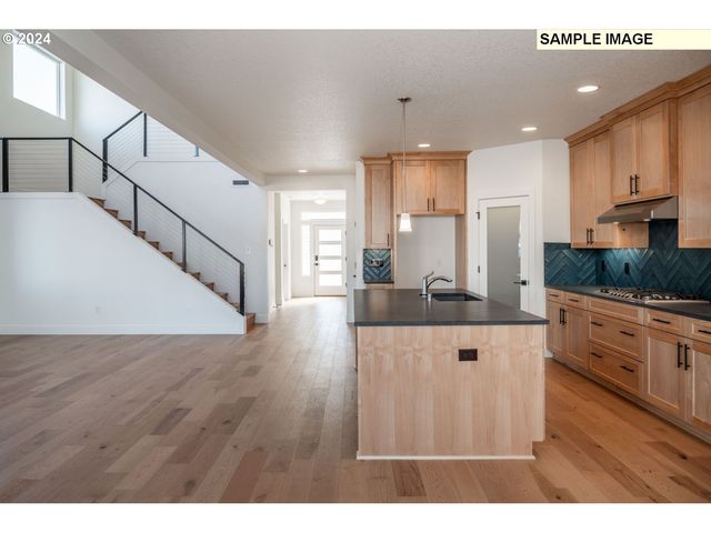 2150 S River Rd, Kelso, WA 98626