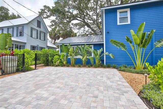 1901 MORRILL STREET, Sarasota, FL 34236