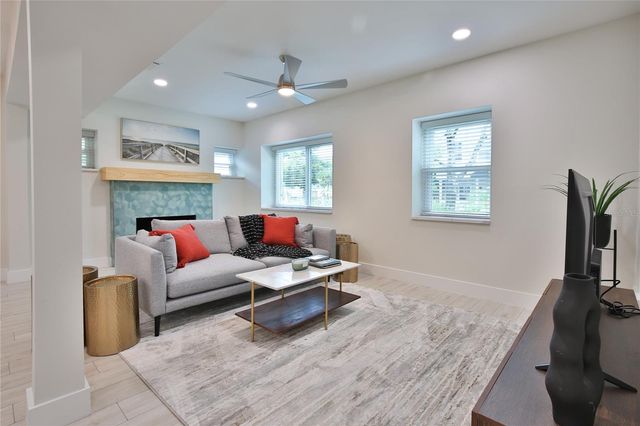 1901 MORRILL STREET, Sarasota, FL 34236