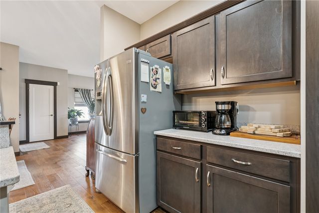 2237 Tranquil Ct NW, Cedar Rapids, IA 52405