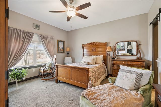 2237 Tranquil Ct NW, Cedar Rapids, IA 52405