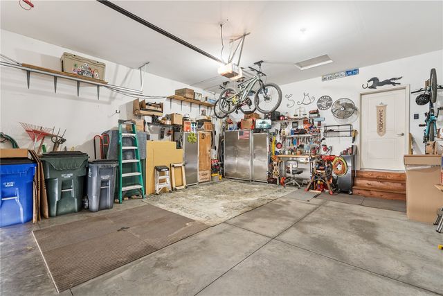 2237 Tranquil Ct NW, Cedar Rapids, IA 52405