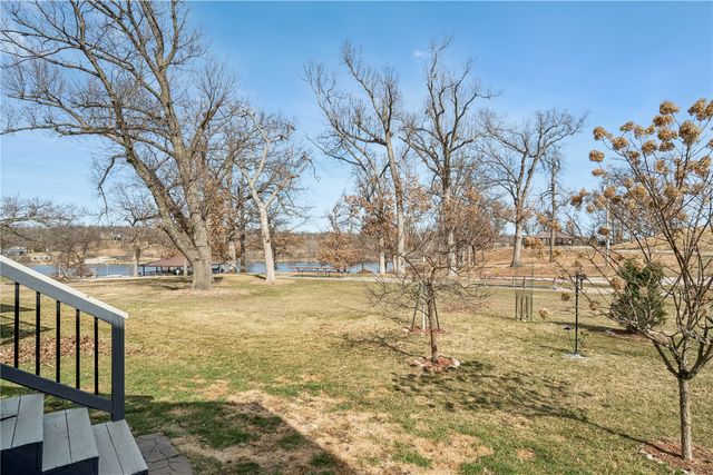 2237 Tranquil Ct NW, Cedar Rapids, IA 52405