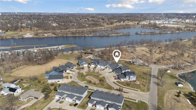 2237 Tranquil Ct NW, Cedar Rapids, IA 52405