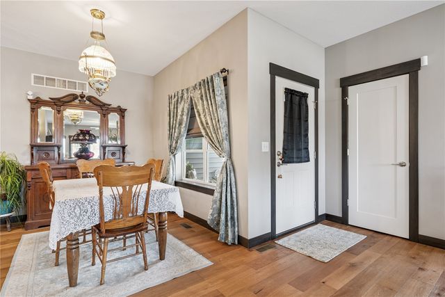 2237 Tranquil Ct NW, Cedar Rapids, IA 52405