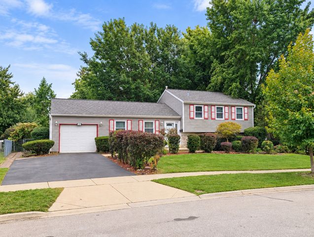 1329 Elm Drive, Schaumburg, IL 60194
