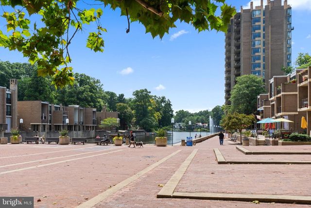 11587 MAPLE RIDGE RD, Reston, VA 20190