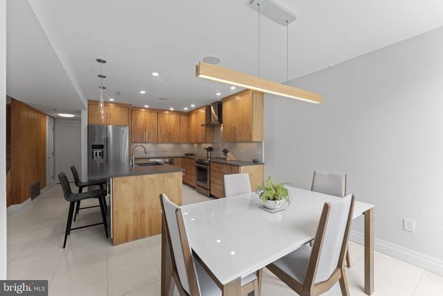 11587 MAPLE RIDGE RD, Reston, VA 20190