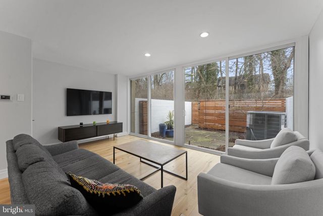 11587 MAPLE RIDGE RD, Reston, VA 20190