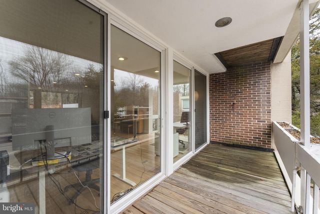 11587 MAPLE RIDGE RD, Reston, VA 20190