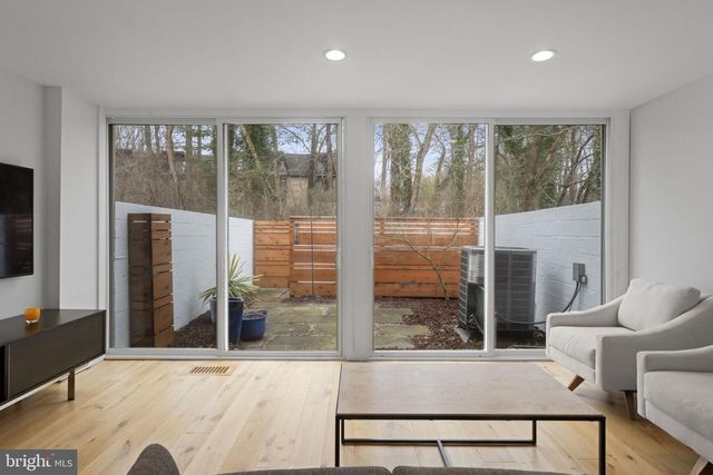 11587 MAPLE RIDGE RD, Reston, VA 20190