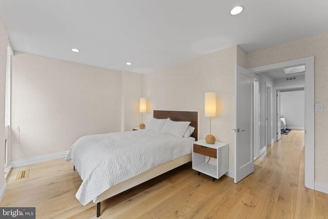 11587 MAPLE RIDGE RD, Reston, VA 20190