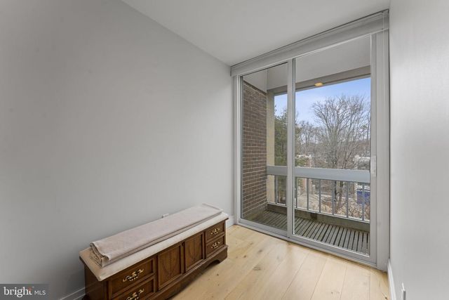 11587 MAPLE RIDGE RD, Reston, VA 20190