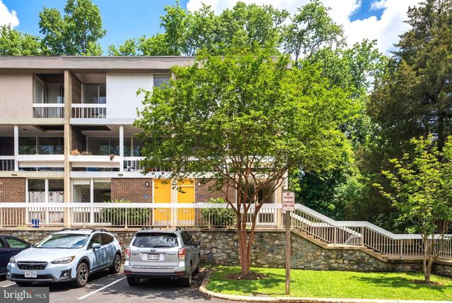 11587 MAPLE RIDGE RD, Reston, VA 20190