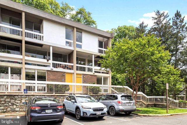 11587 MAPLE RIDGE RD, Reston, VA 20190