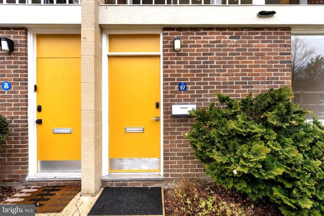 11587 MAPLE RIDGE RD, Reston, VA 20190