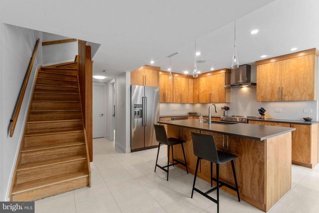 11587 MAPLE RIDGE RD, Reston, VA 20190