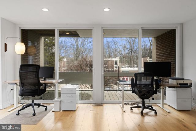 11587 MAPLE RIDGE RD, Reston, VA 20190