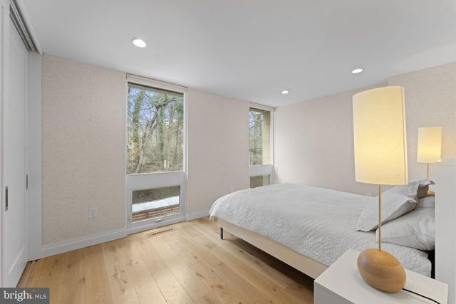 11587 MAPLE RIDGE RD, Reston, VA 20190