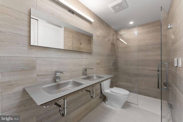 11587 MAPLE RIDGE RD, Reston, VA 20190