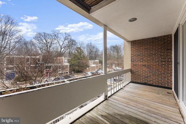 11587 MAPLE RIDGE RD, Reston, VA 20190