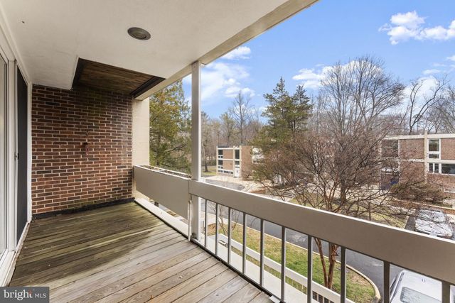 11587 MAPLE RIDGE RD, Reston, VA 20190