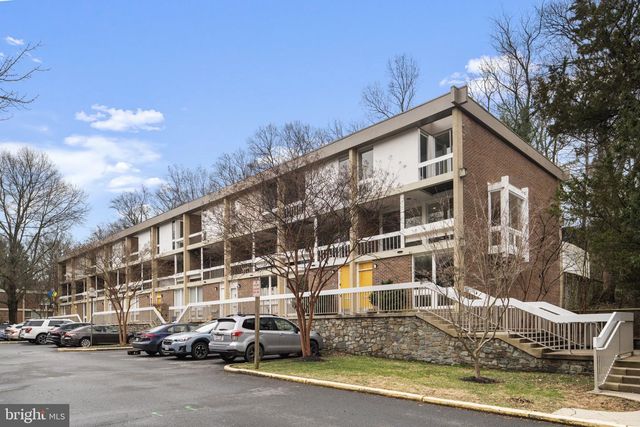 11587 MAPLE RIDGE RD, Reston, VA 20190