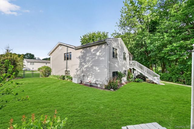 7 Spur Drive, Nanuet, NY 10954