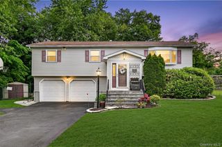 7 Spur Drive, Nanuet, NY 10954