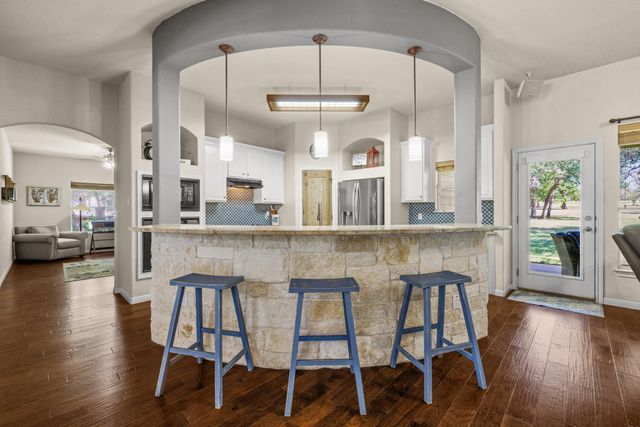 2721 County Road 258, Liberty Hill, TX 78642