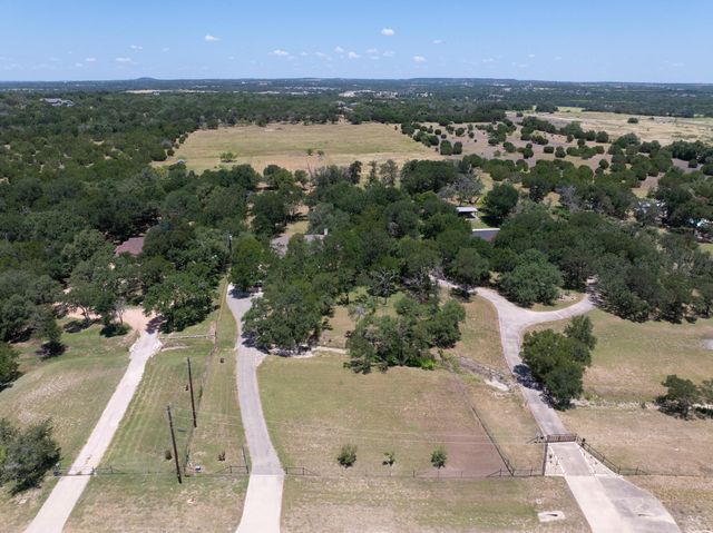 2721 County Road 258, Liberty Hill, TX 78642