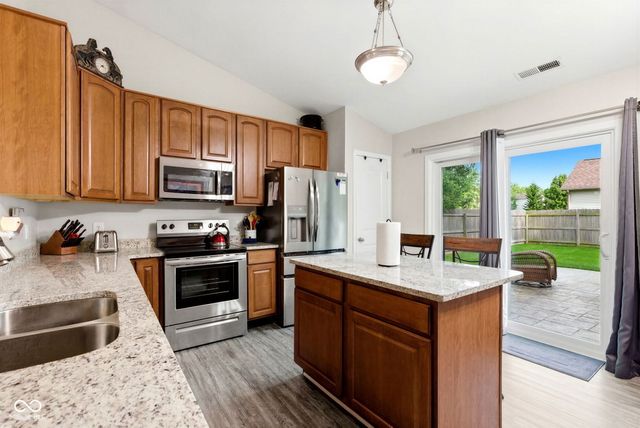 7055 Blue Ridge Drive, Noblesville, IN 46062