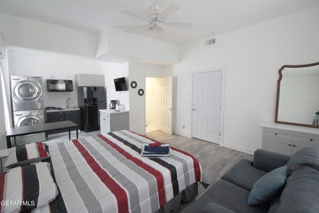 803 Upson Drive 1, El Paso, TX 79902
