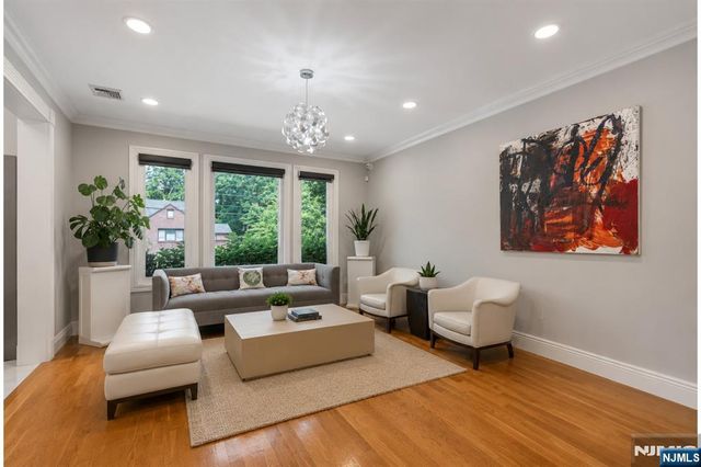 1152 Cumbermeade Road, Fort Lee, NJ 07024